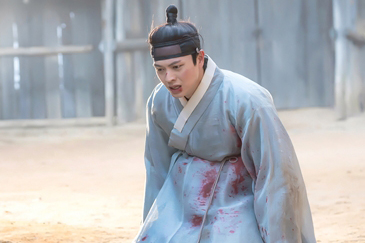 “내 몸에 다른 놈이!” 육성재, 섬뜩한 혼령 연기로 안방극장 충격 - 드라마 '귀궁'