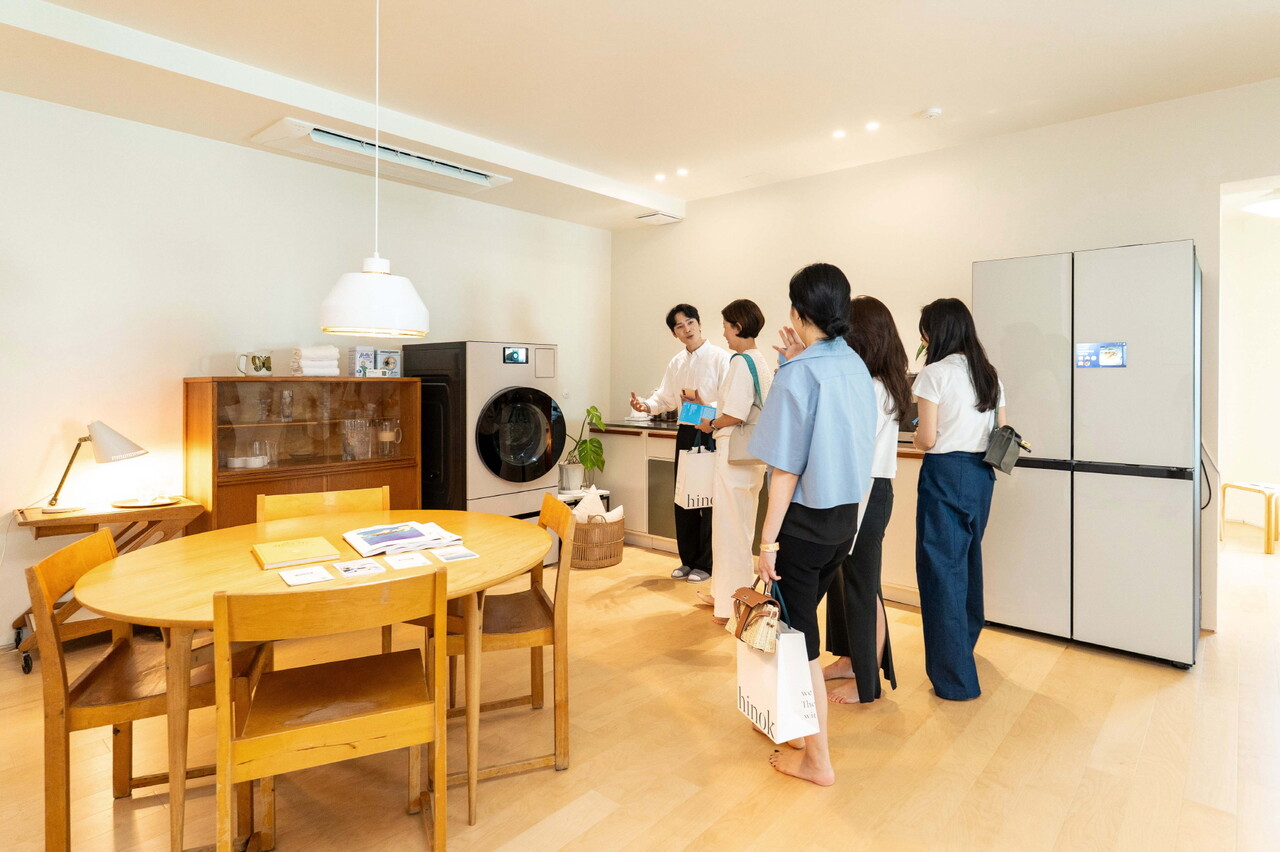 삼성전자, 부산에서 선보이는 '비스포크 AI' 가전: 한여름에도 쾌적한 라이프스타일 완성!