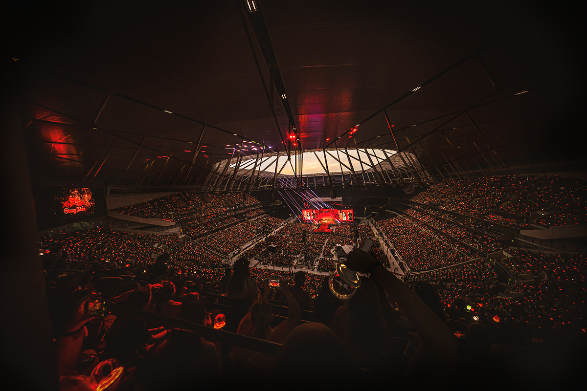 "K팝도 골 넣었다" 스트레이 키즈, 토트넘 스타디움 2회 전석 매진 | 인스티즈