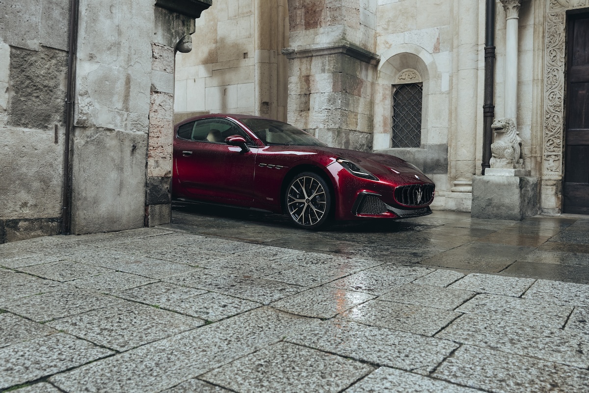 마세라티 이탈리안 고성능 GT 그란투리스모